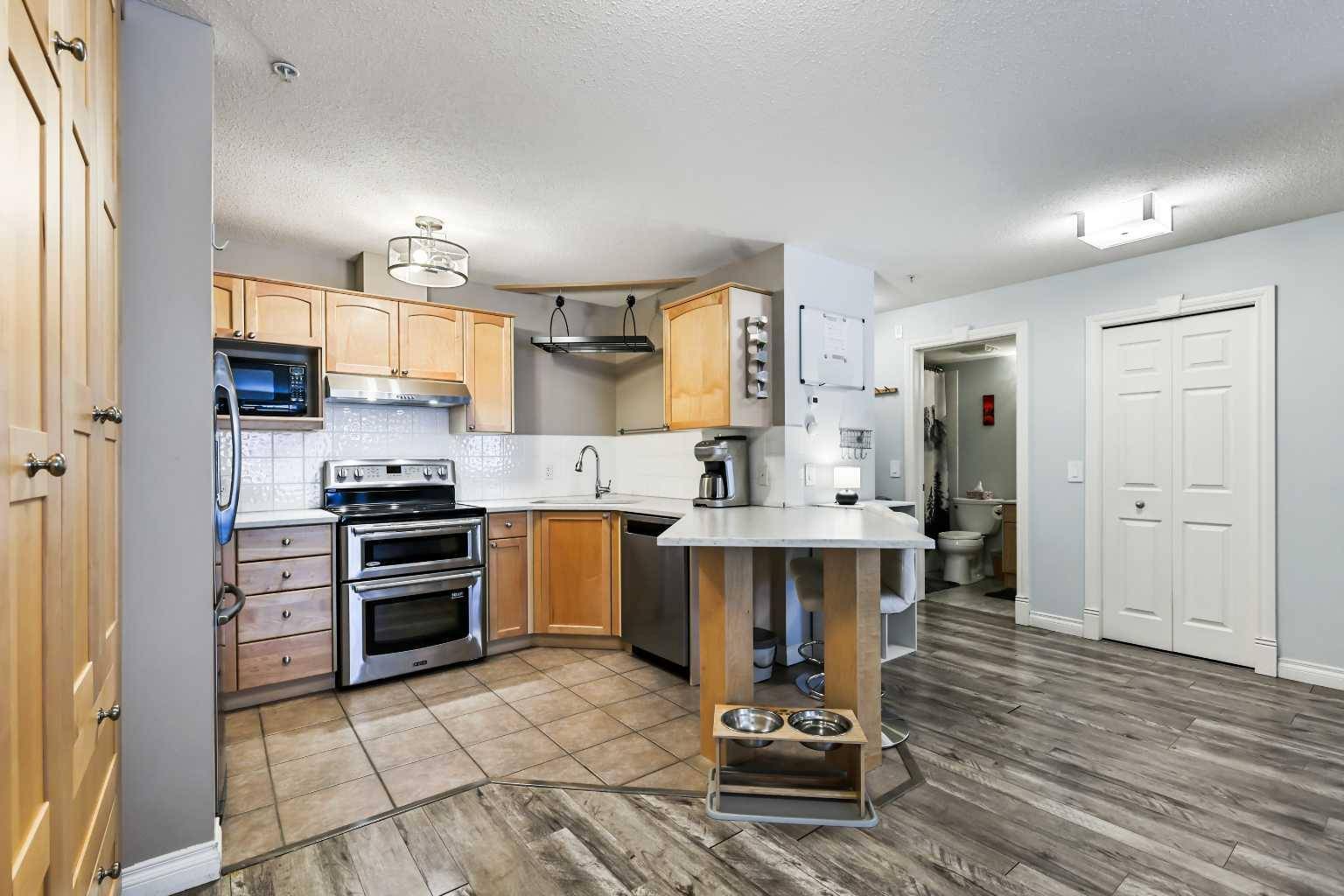1631 28 AVE SW #211, Calgary, AB T2T 1J5