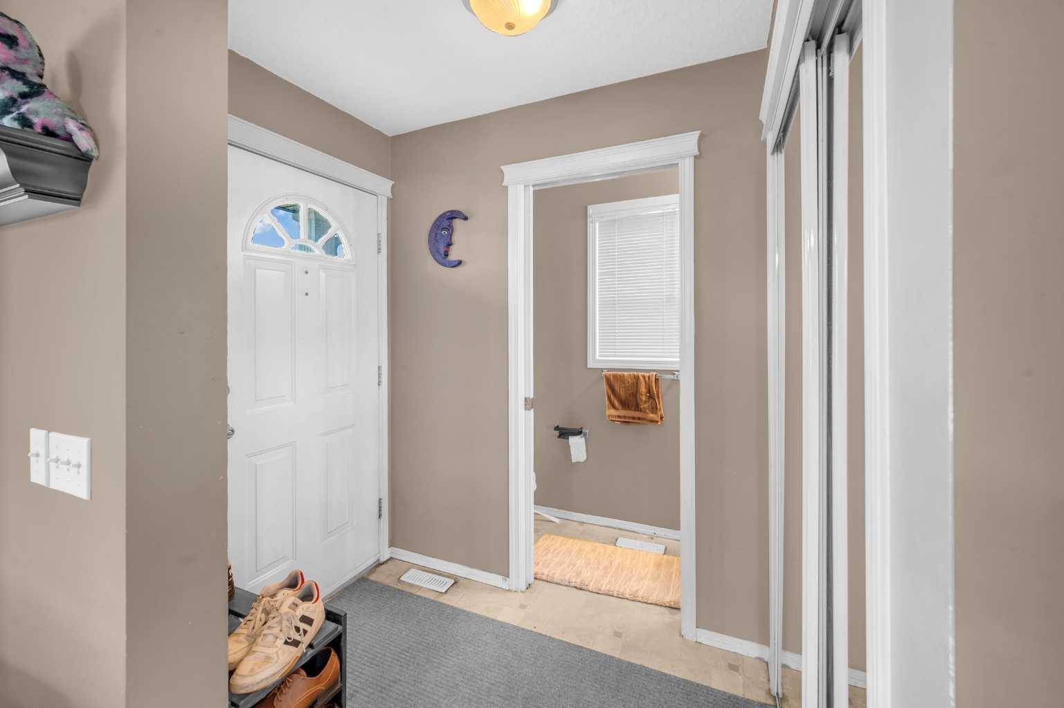 Calgary, AB T3J 4V2,6 Saddlemont WAY NE