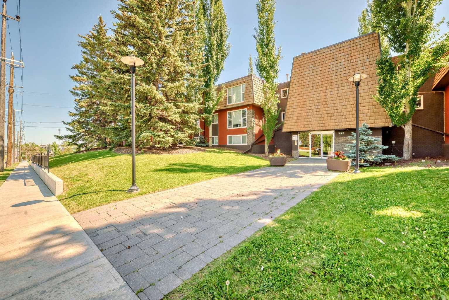 315 50 AVE SW #207, Calgary, AB T2S 1H3