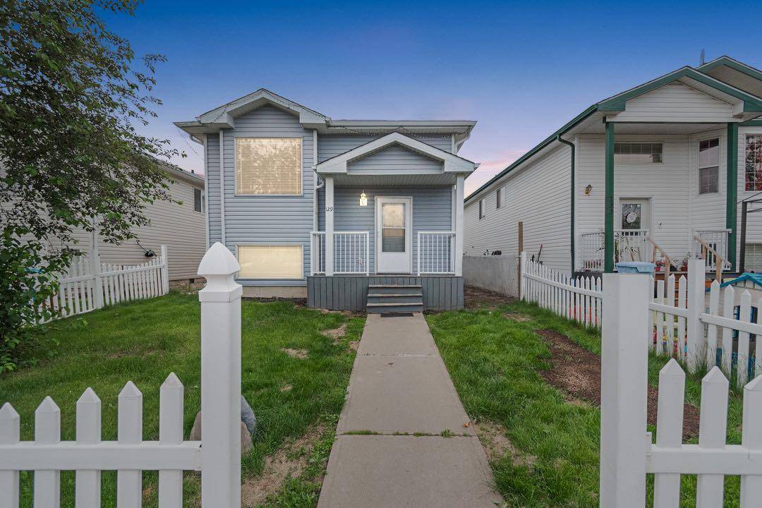 129 Lightbown WAY, Fort Mcmurray, AB T9K 2R1