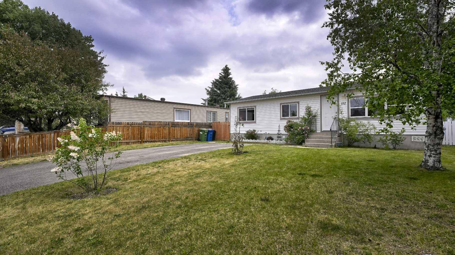 Airdrie, AB T4A 1E9,112 Spring Haven Close Southeast