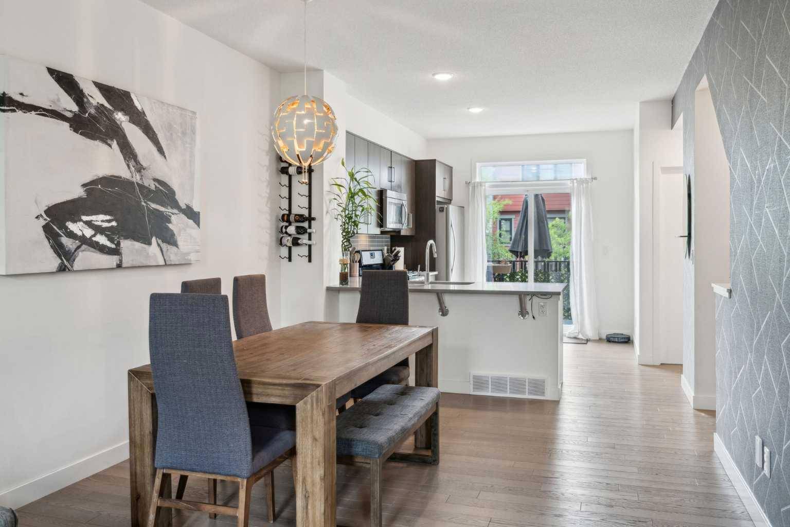 256 Walden PATH Southeast, Calgary, AB T2X 4C4