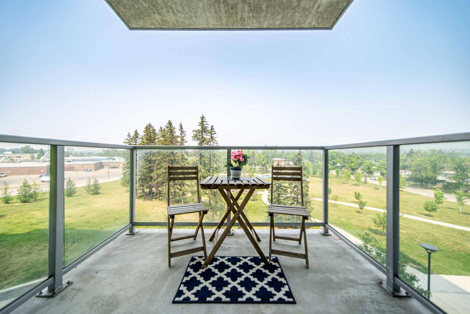 30 Brentwood Common Northwest #410, Calgary, AB T2L 2L8