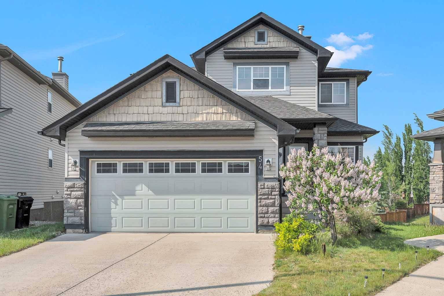 54 Royal Birch LNDG NW, Calgary, AB T3G 5R3