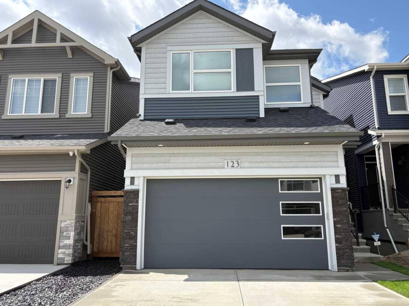 123 Mitchell WAY NW, Calgary, AB T3R 2B5