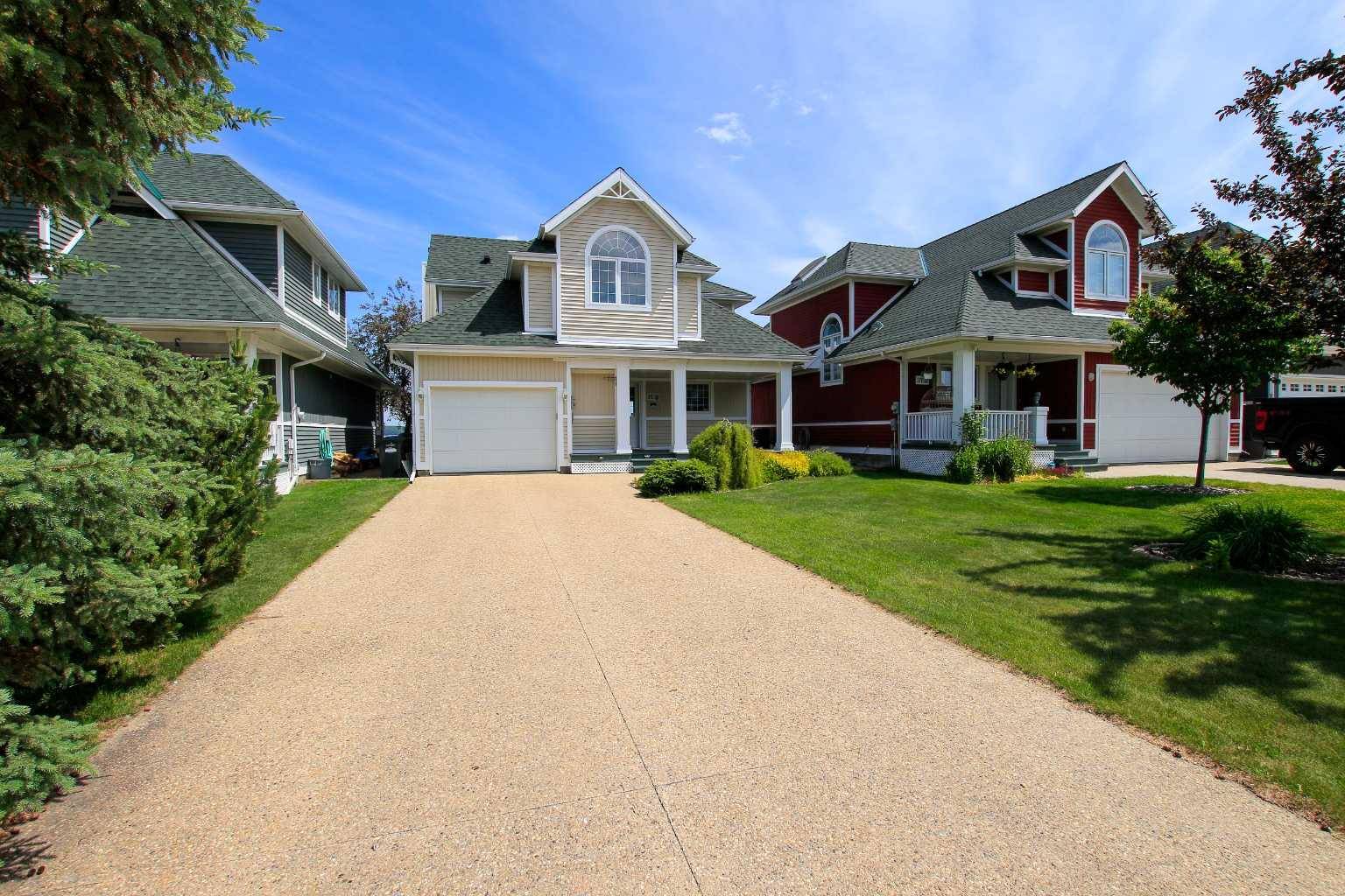 372 Marina Bay PL, Sylvan Lake, AB T4S 1E9