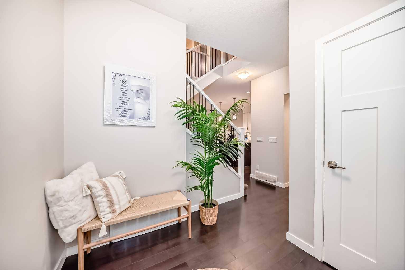 Airdrie, AB T4A 0R4,169 Kingsbury Close SE