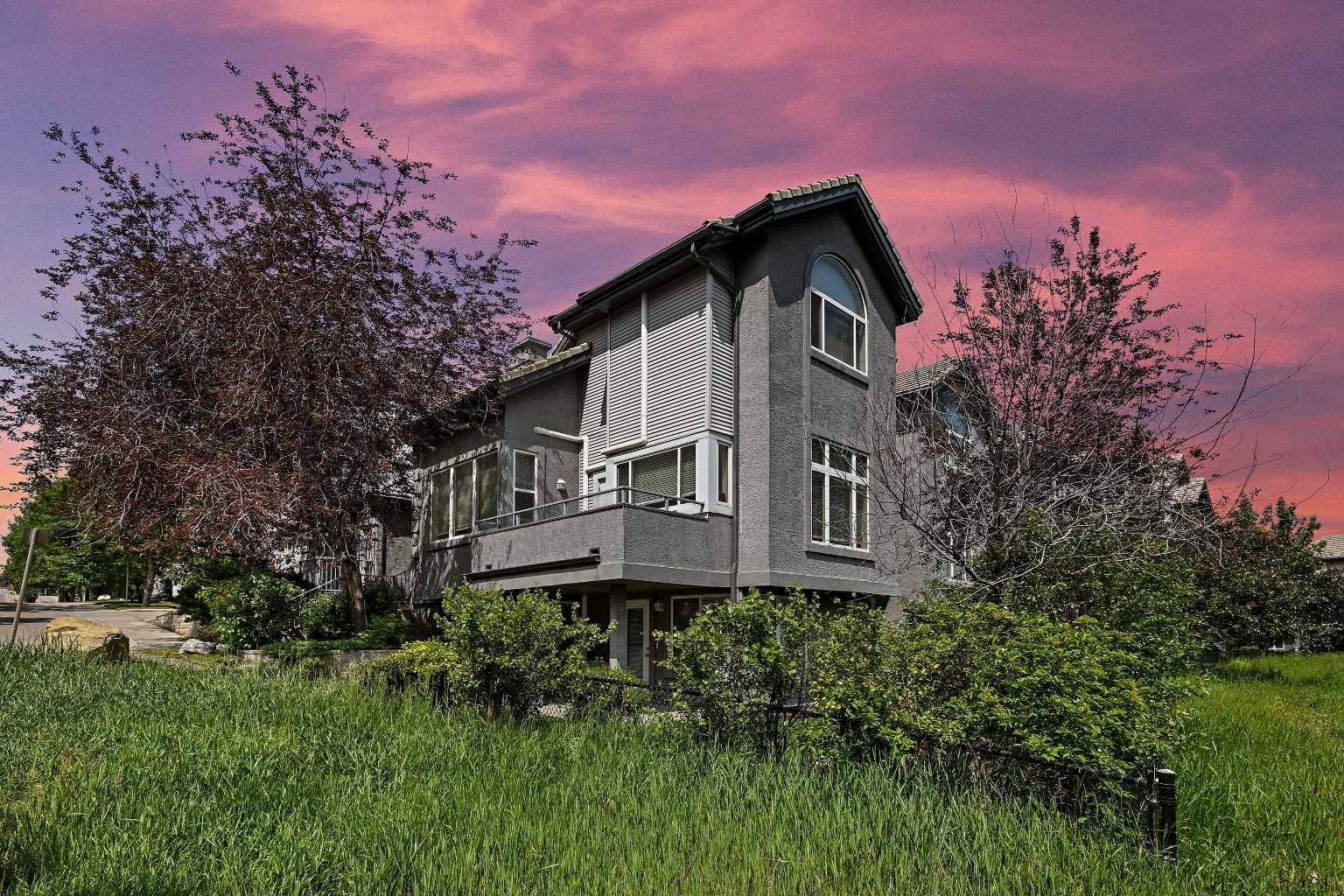 Calgary, AB T3H 3P9,5616 14 AVE Southwest #1
