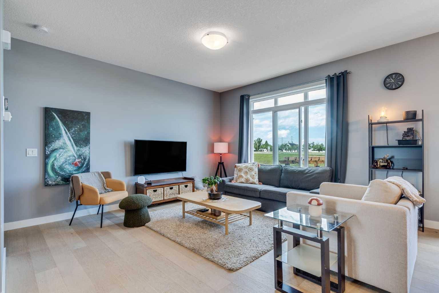 Chestermere, AB T1X1Y7,808 Marina DR