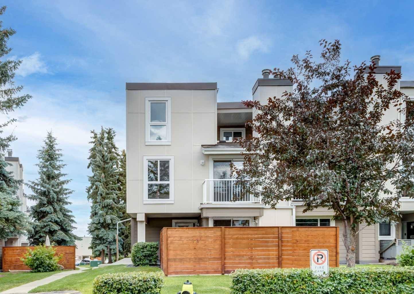 13104 Elbow DR Southwest #206, Calgary, AB T2W 2P2