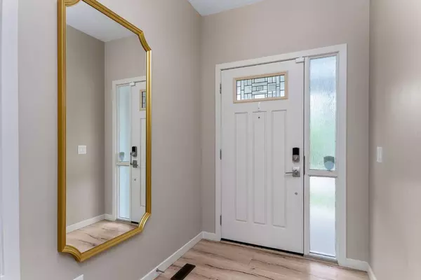 Calgary, AB T3M 2E2,220 Auburn Meadows CRES SE