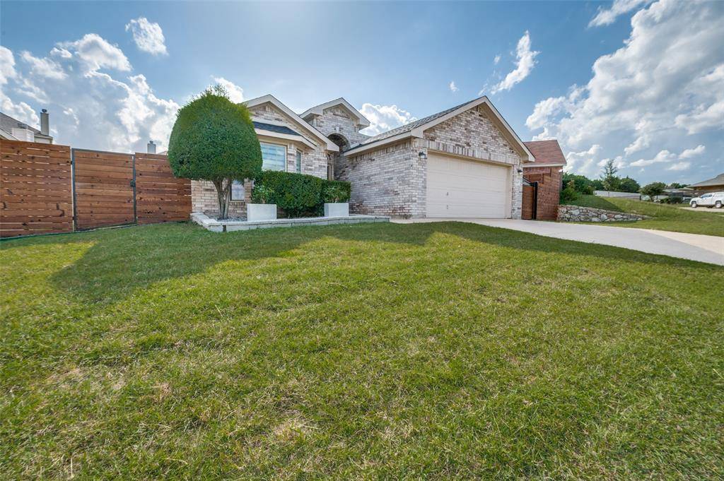 Dallas, TX 75236,8207 Clarksprings Drive