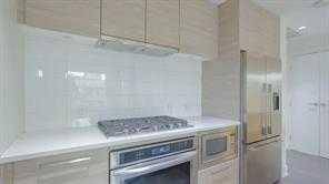Calgary, AB T2E7X9,38 9 ST NE #610