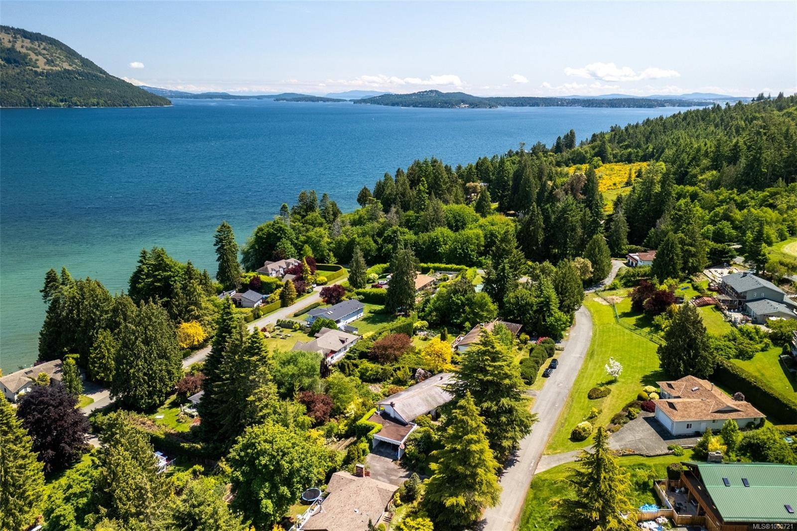 Cobble Hill, BC V0R 1L4,751 Satellite Park Dr