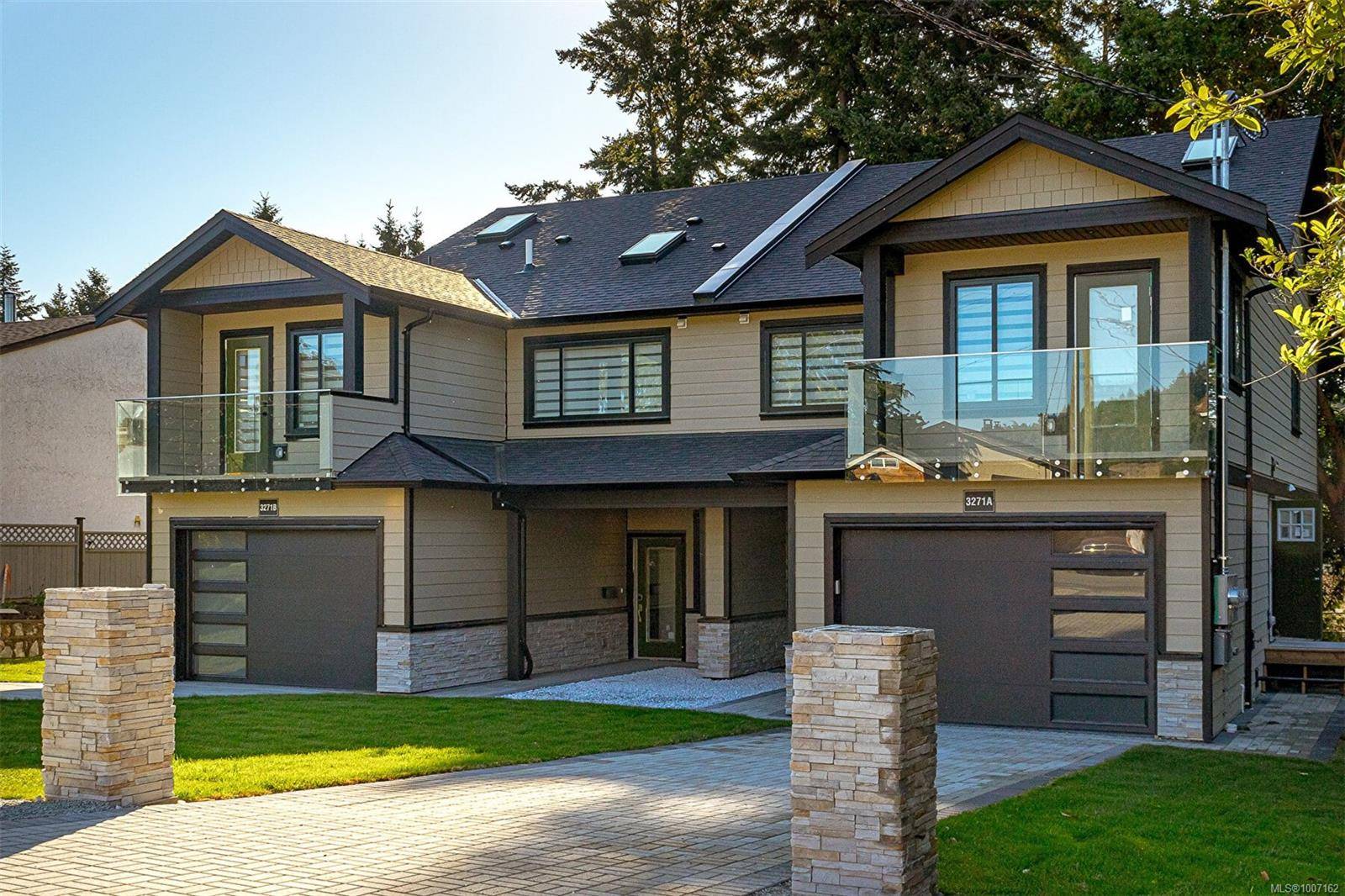 3271 B Galloway Rd, Colwood, BC V9C 2S8
