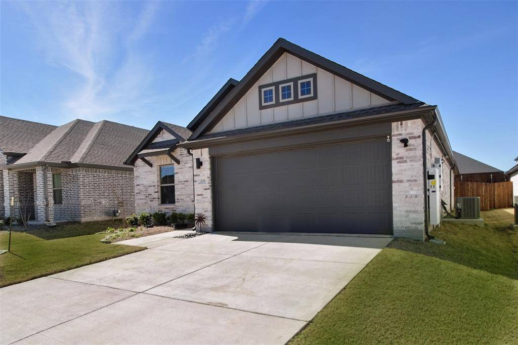 Lavon, TX 75166,233 Little Bridge Drive