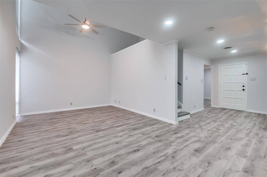 Grand Prairie, TX 75050,576 E Avenue J #B