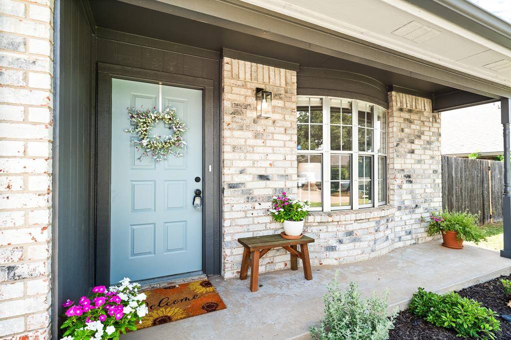 Mansfield, TX 76063,801 Canary Lane