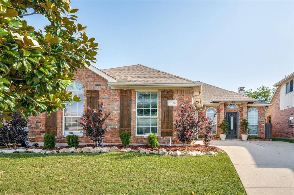 1825 Carver Drive, Carrollton, TX 75010