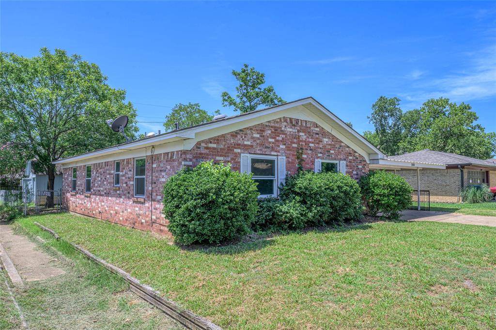 Denison, TX 75020,2606 Easy Street