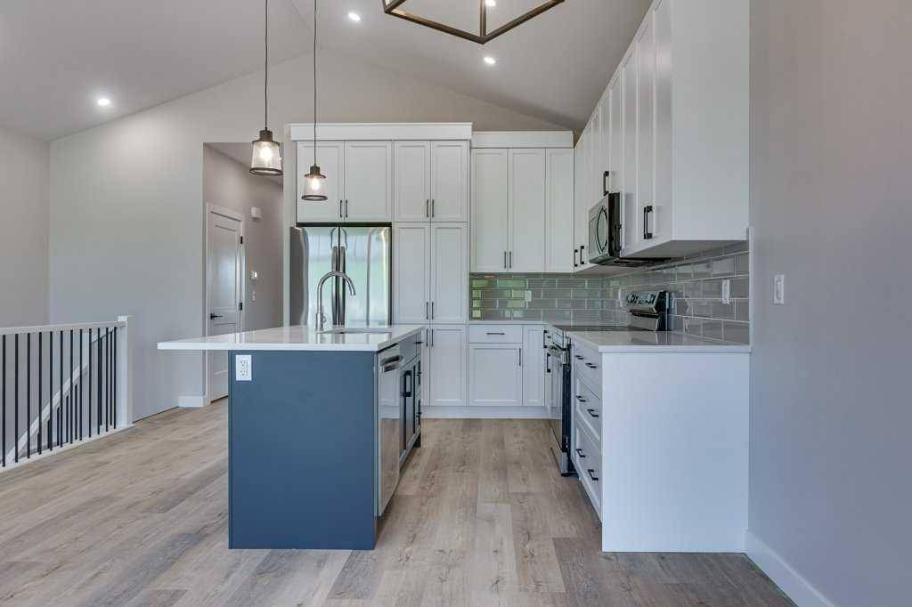 Sylvan Lake, AB T4S 0W4,117 Gray Close