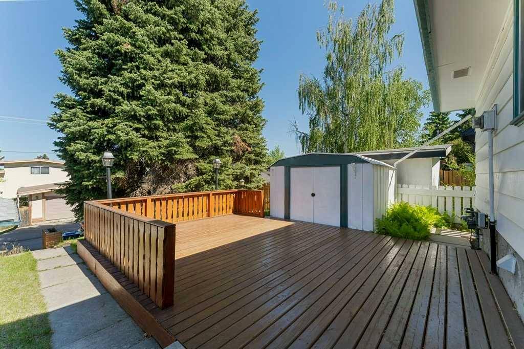 Calgary, AB T2W1N5,980 Canaveral CRES Southwest