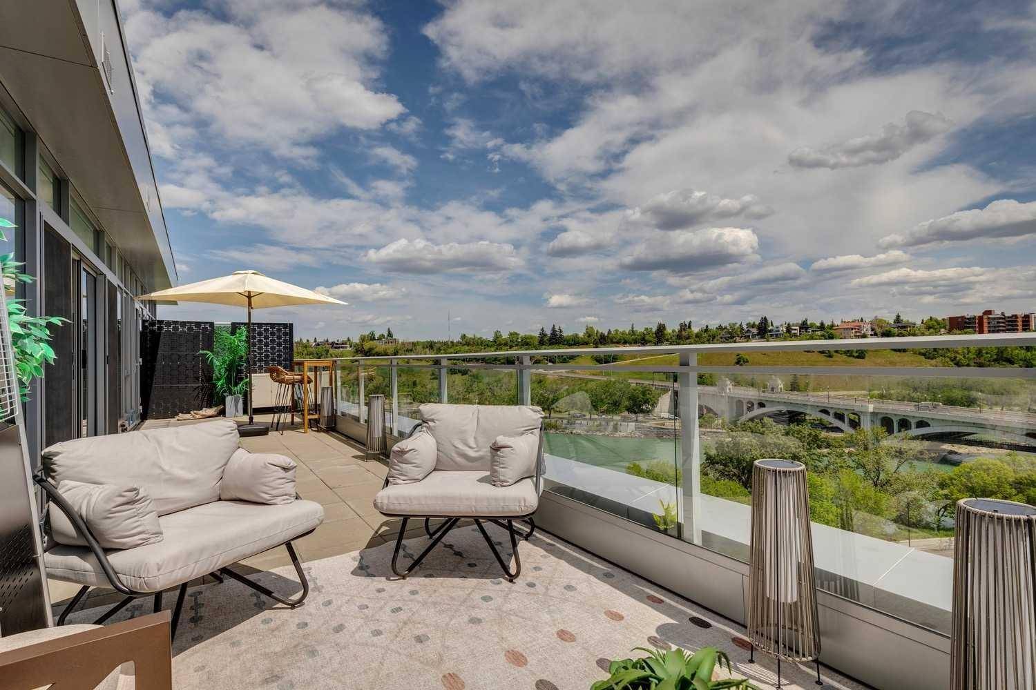 Calgary, AB T2P 0W3,118 Waterfront CT Southwest #902