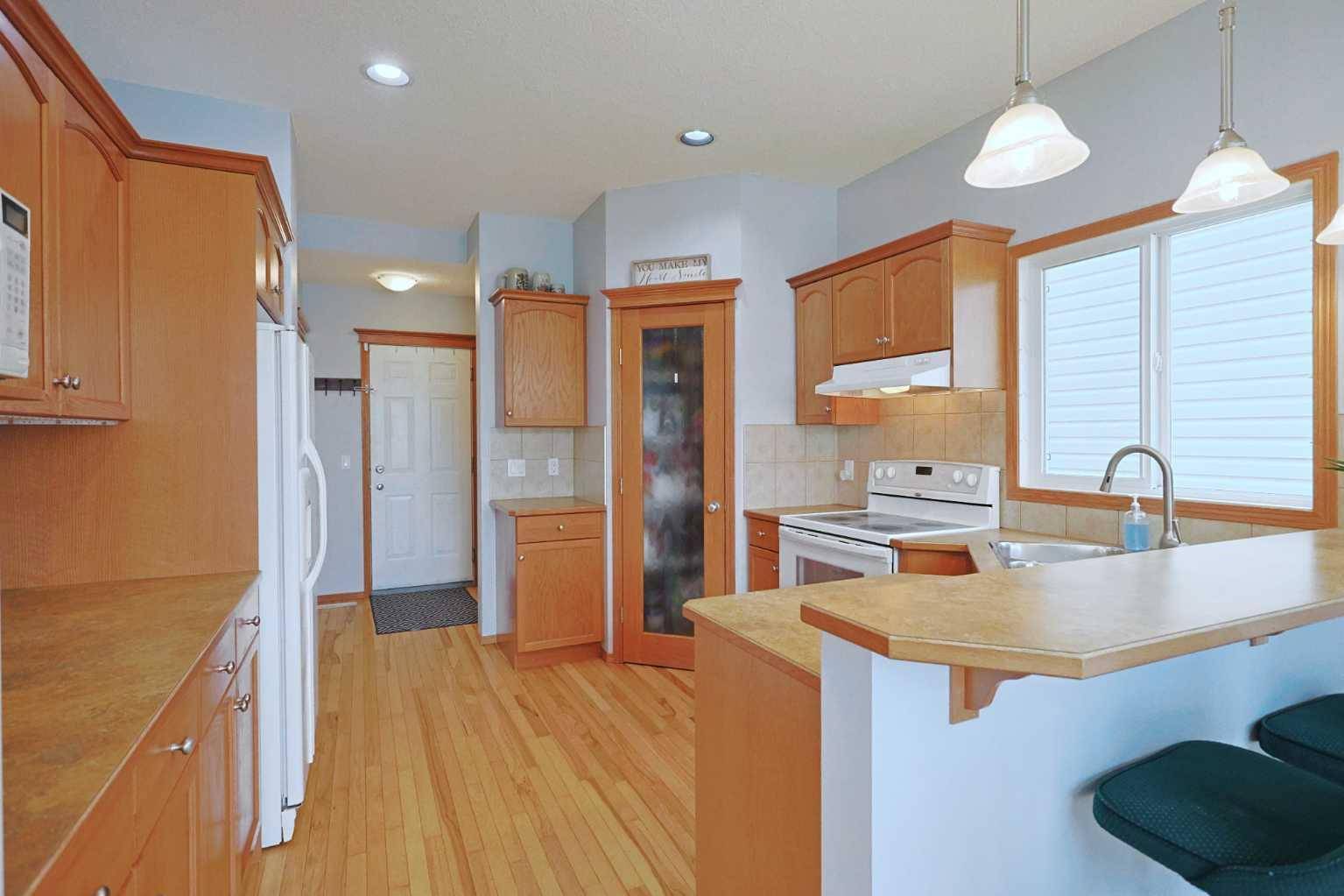 Calgary, AB T3L 3C1,99 Tuscany Ridge HTS Northwest