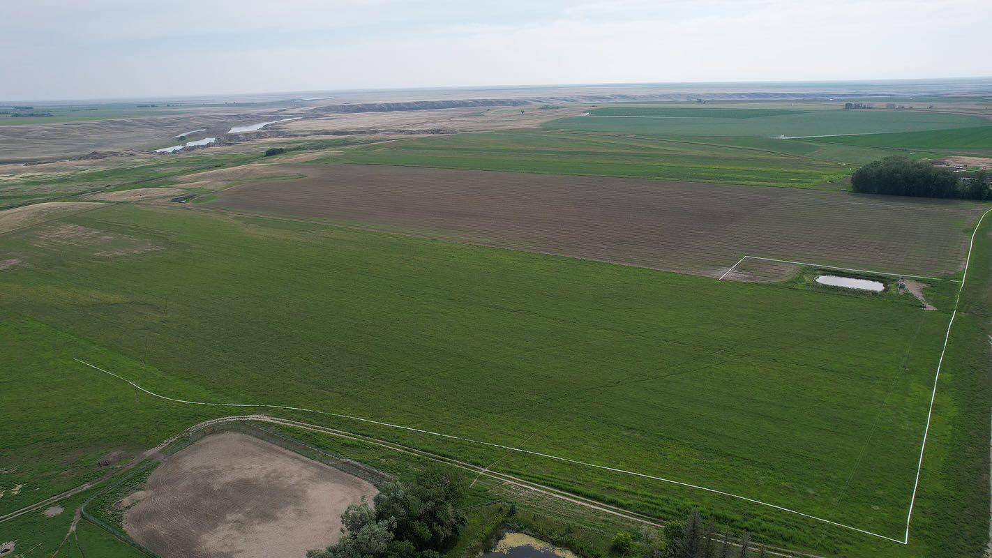 Hays, AB T0K1B0,162 Hays Rd 30 N
