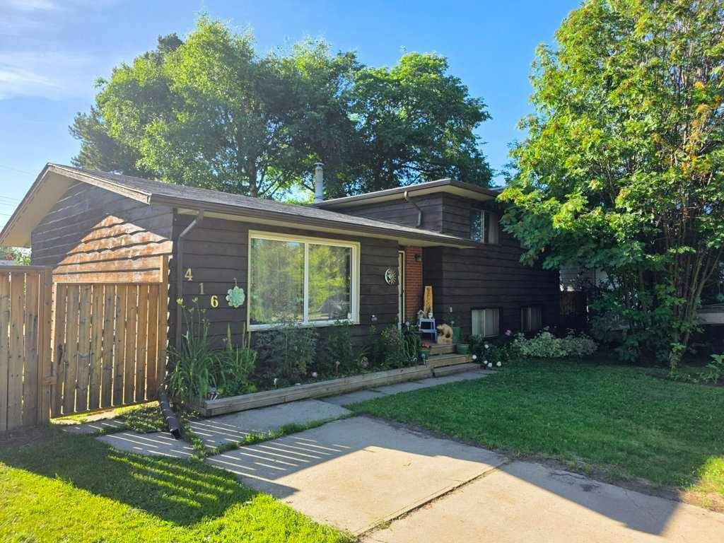 Slave Lake, AB T0G 2A2,416 7 ST Northeast