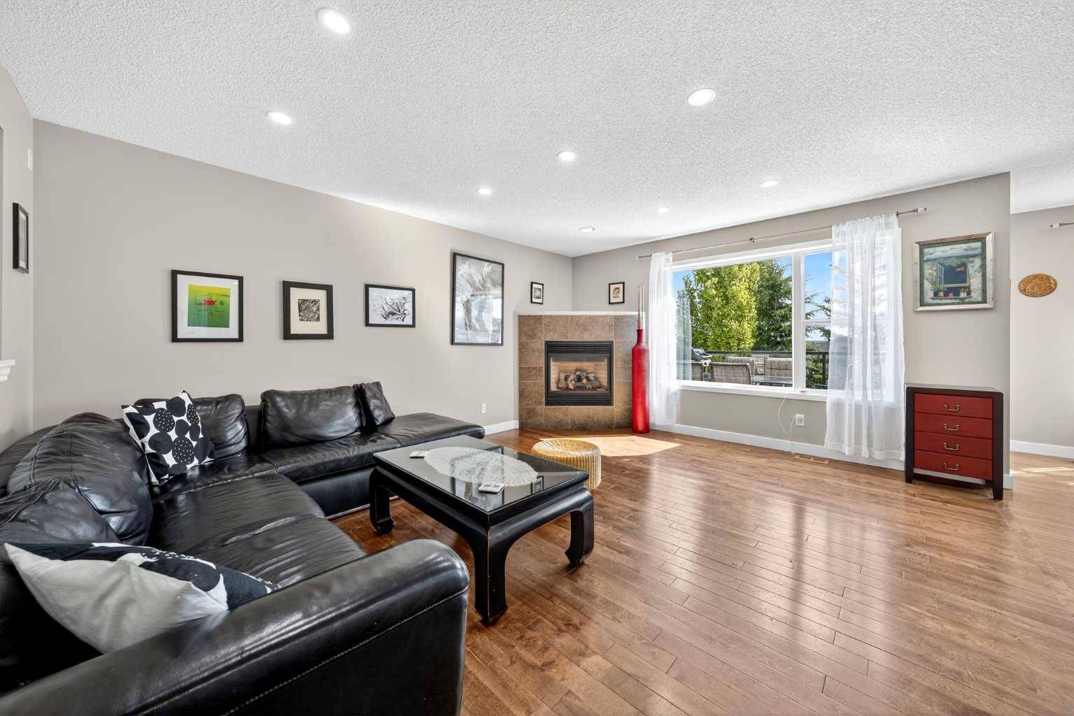 Calgary, AB T3K 6G1,145 Panamount Rise NW