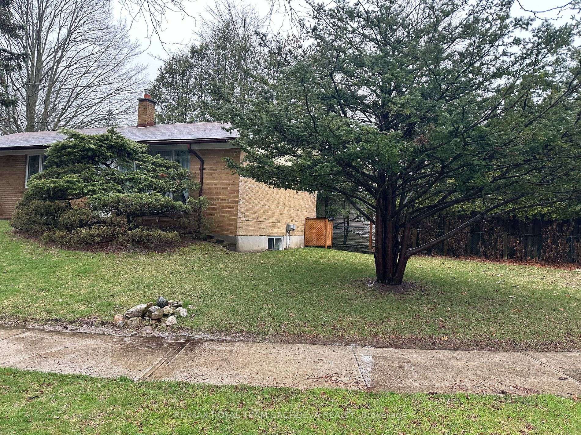 Toronto E09, ON M1G 3J9,57 Copping RD #BSMT - 1BR