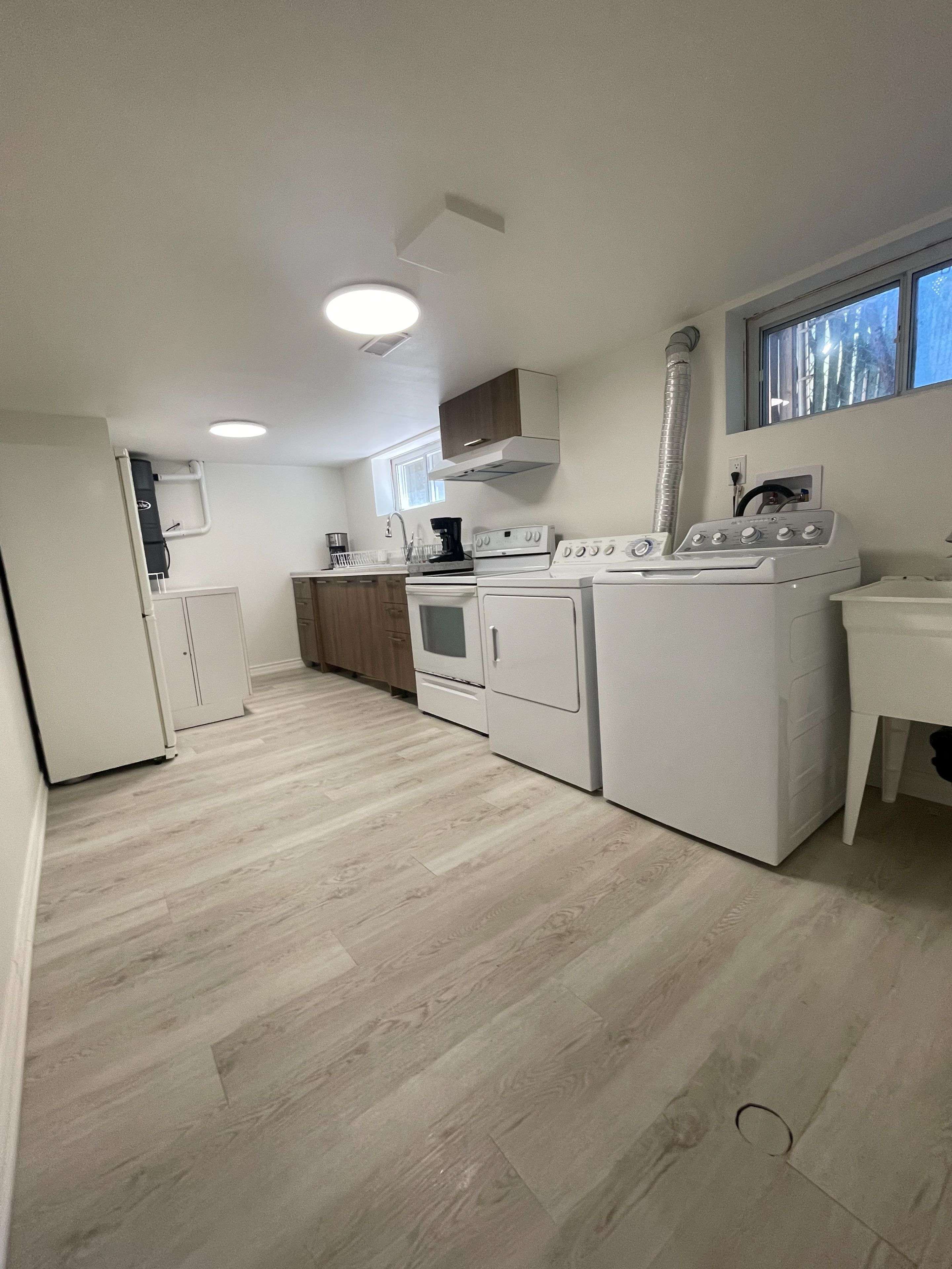 Toronto E09, ON M1G 3J9,57 Copping RD #BSMT - 1BR