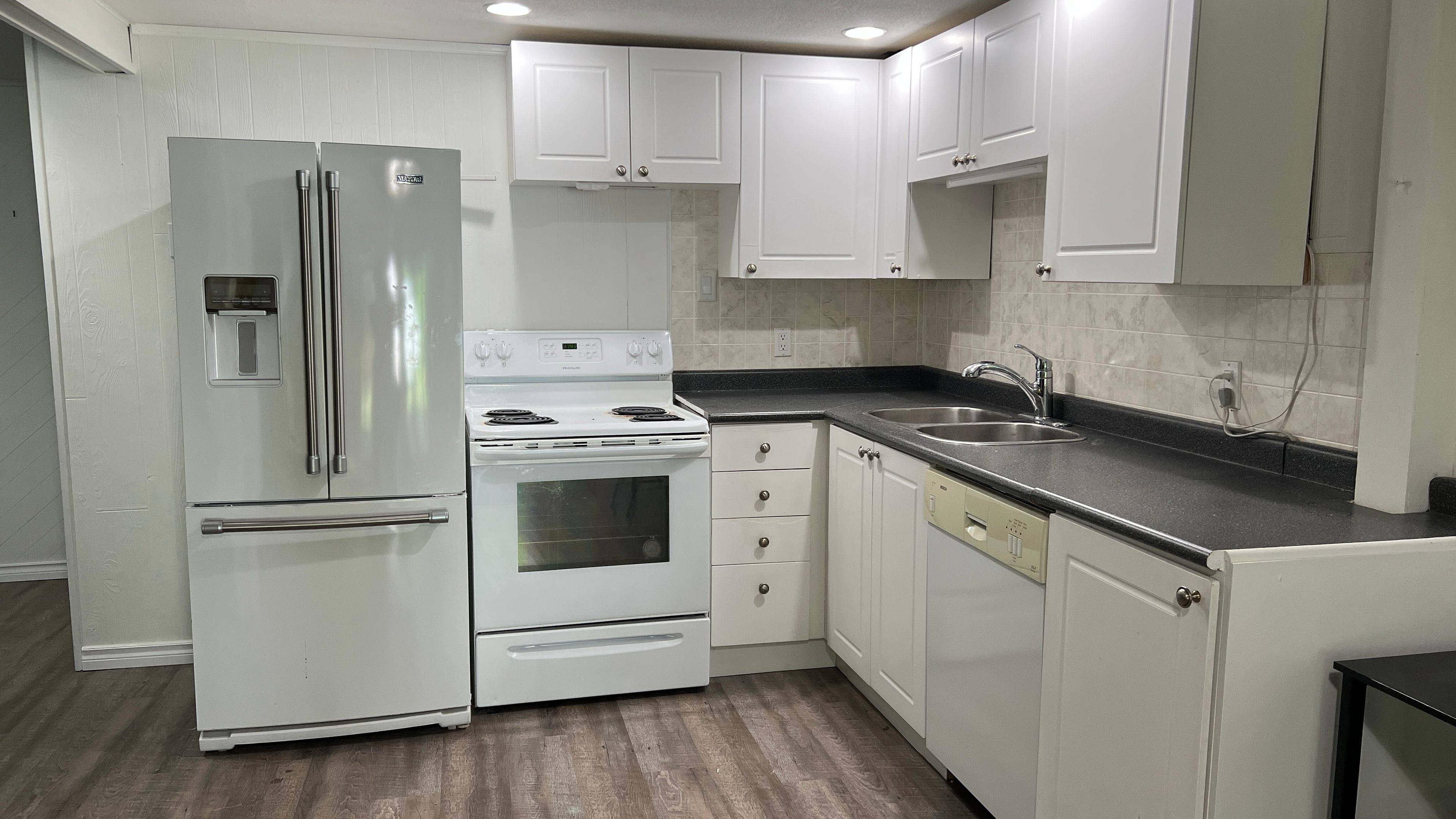 Oshawa, ON L1G 7L7,541 Charrington AVE
