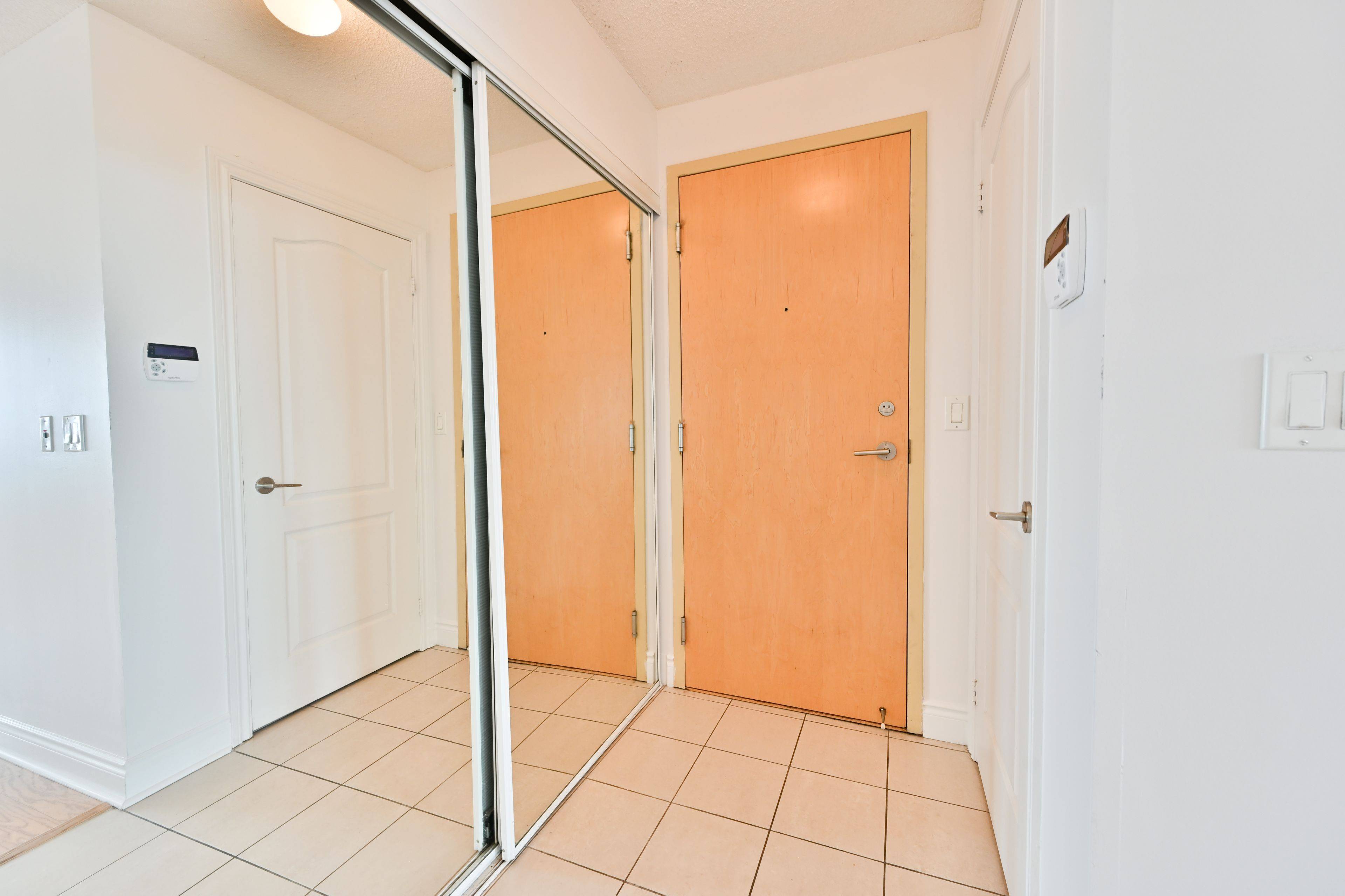Toronto E09, ON M1P 5J5,60 Brian Harrison WAY #3002