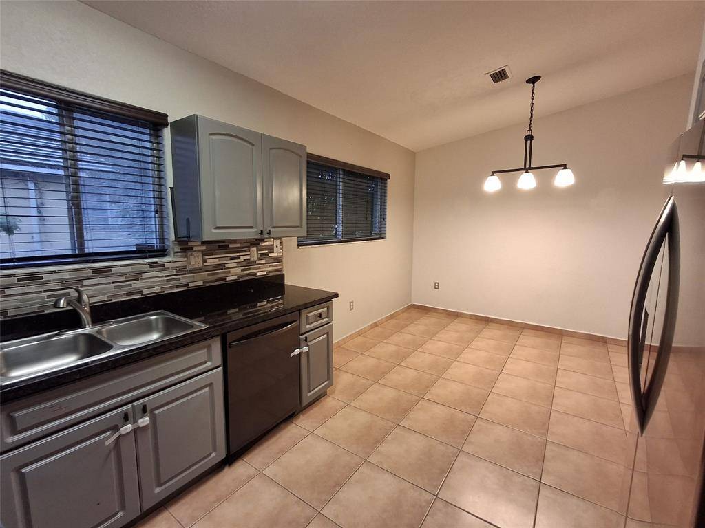 Hialeah, FL 33015,7261 NW 174th Ter #203