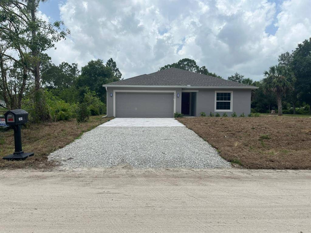 9235 103rd Ave, Vero Beach, FL 32967