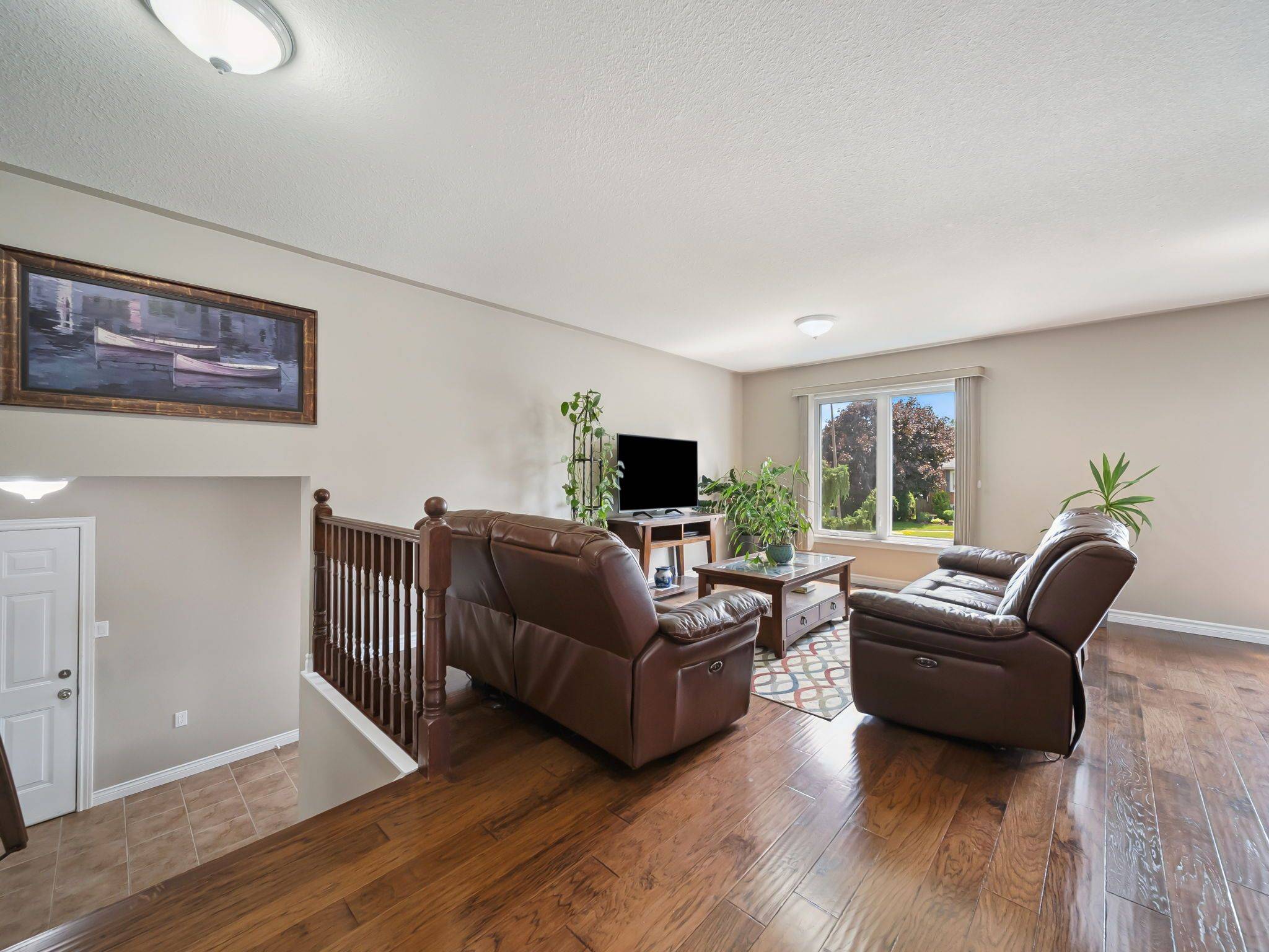 Orillia, ON L3V 8A7,401 Grenville AVE