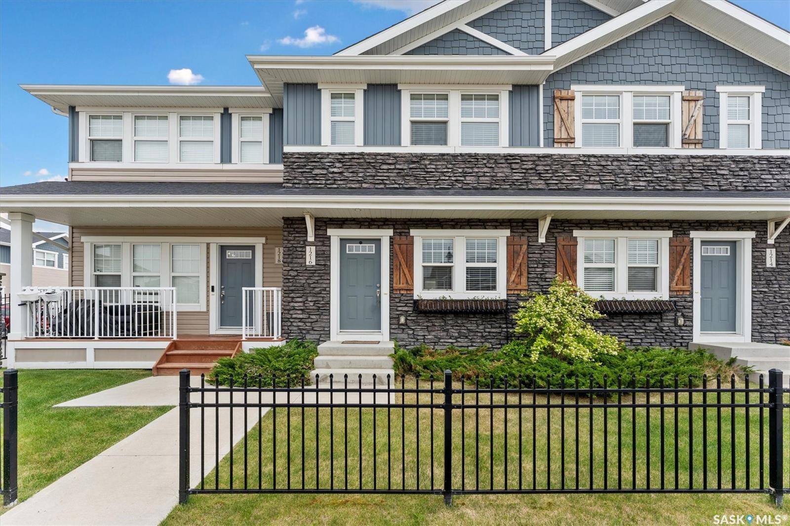 1216 Pringle WAY, Saskatoon, SK S7T 0X5