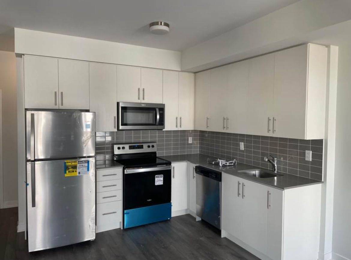 Mississauga, ON L5L 0B9,3429 Ridgeway DR #15