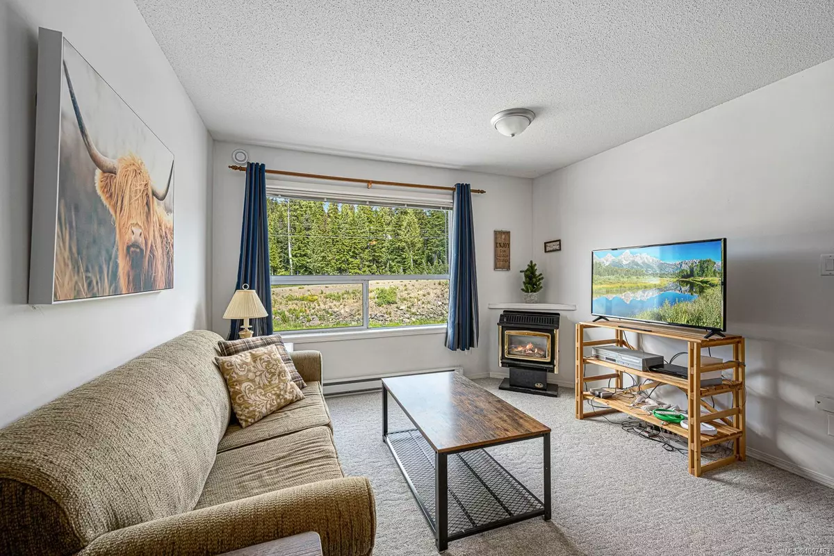 Courtenay, BC V9J 1L0,1105 Henry Rd #209