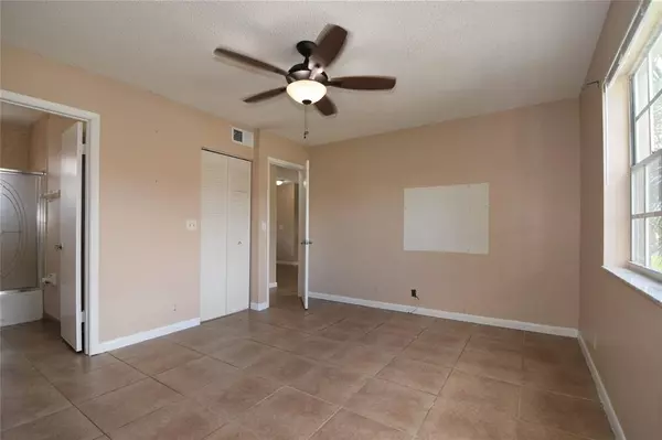 Pembroke Pines, FL 33025,8630 SW 3rd St #201