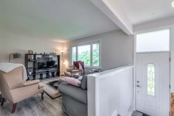 203 Calvington DR #Upper, Toronto W05, ON M3M 2M8