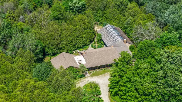 West Grey, ON N0G 1R0,302783 Douglas ST