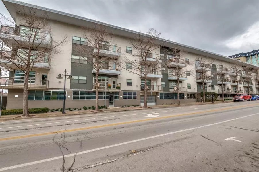 1111 S Akard Street #303, Dallas, TX 75215