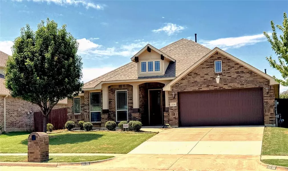2236 Palmer Trail, Grand Prairie, TX 75052
