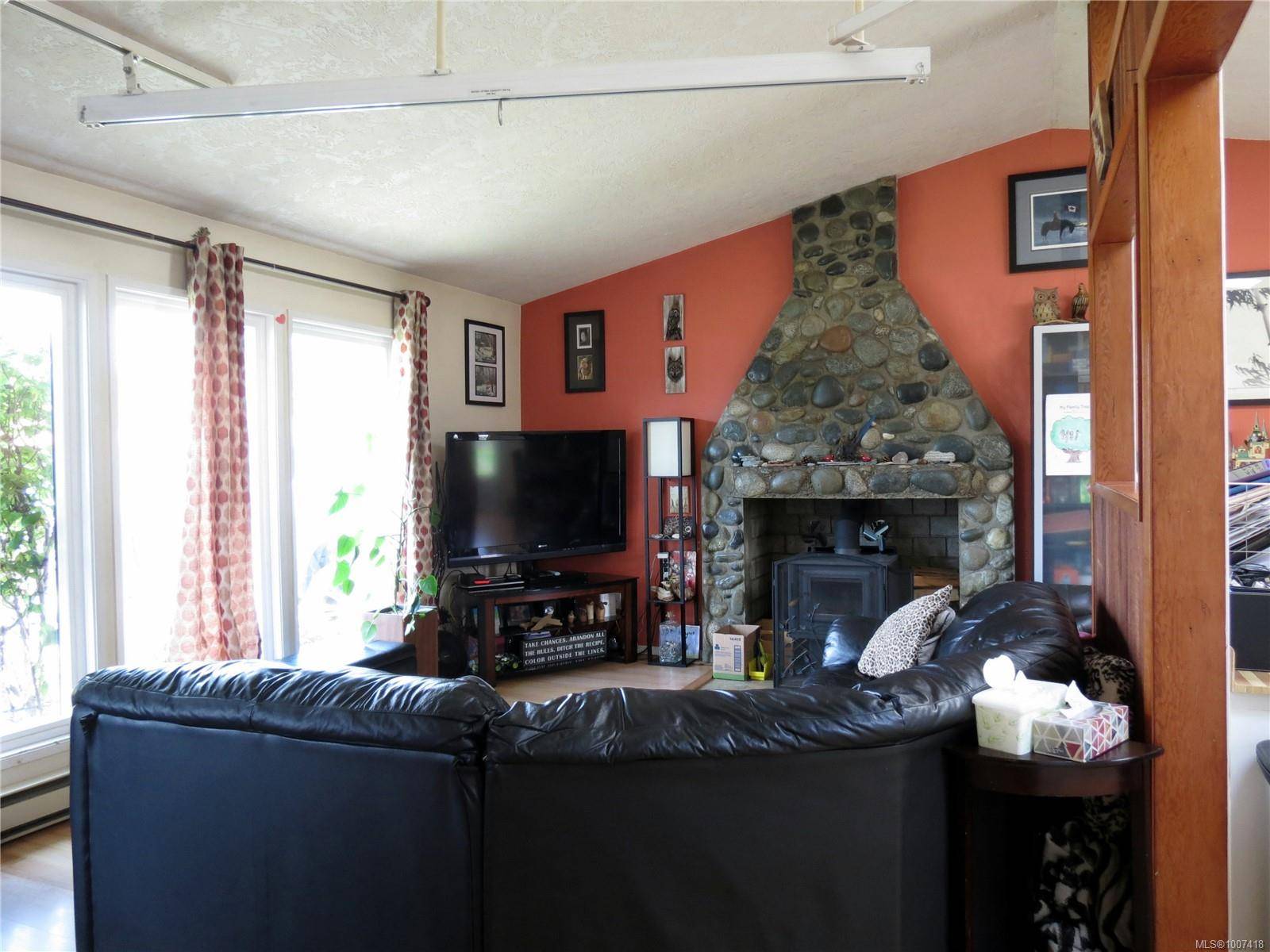 Sooke, BC V9Z 0P6,1937 Powliuk Cres