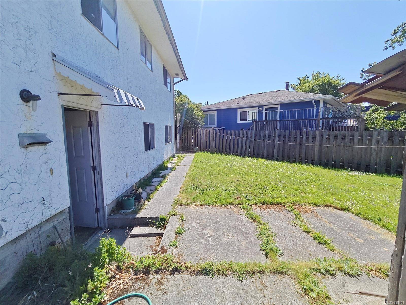 Victoria, BC V8T 4S4,569 Sumas St