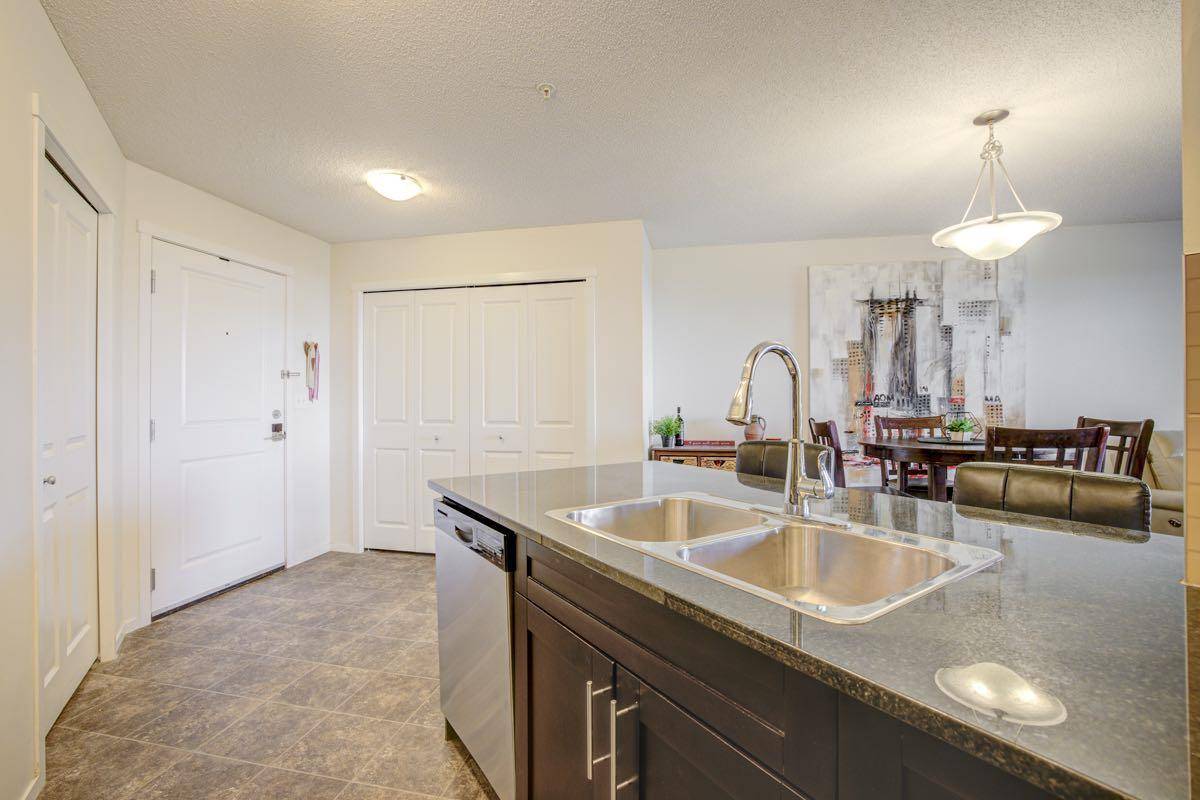Calgary, AB T2X 2B9,81 Legacy BLVD SE #2118