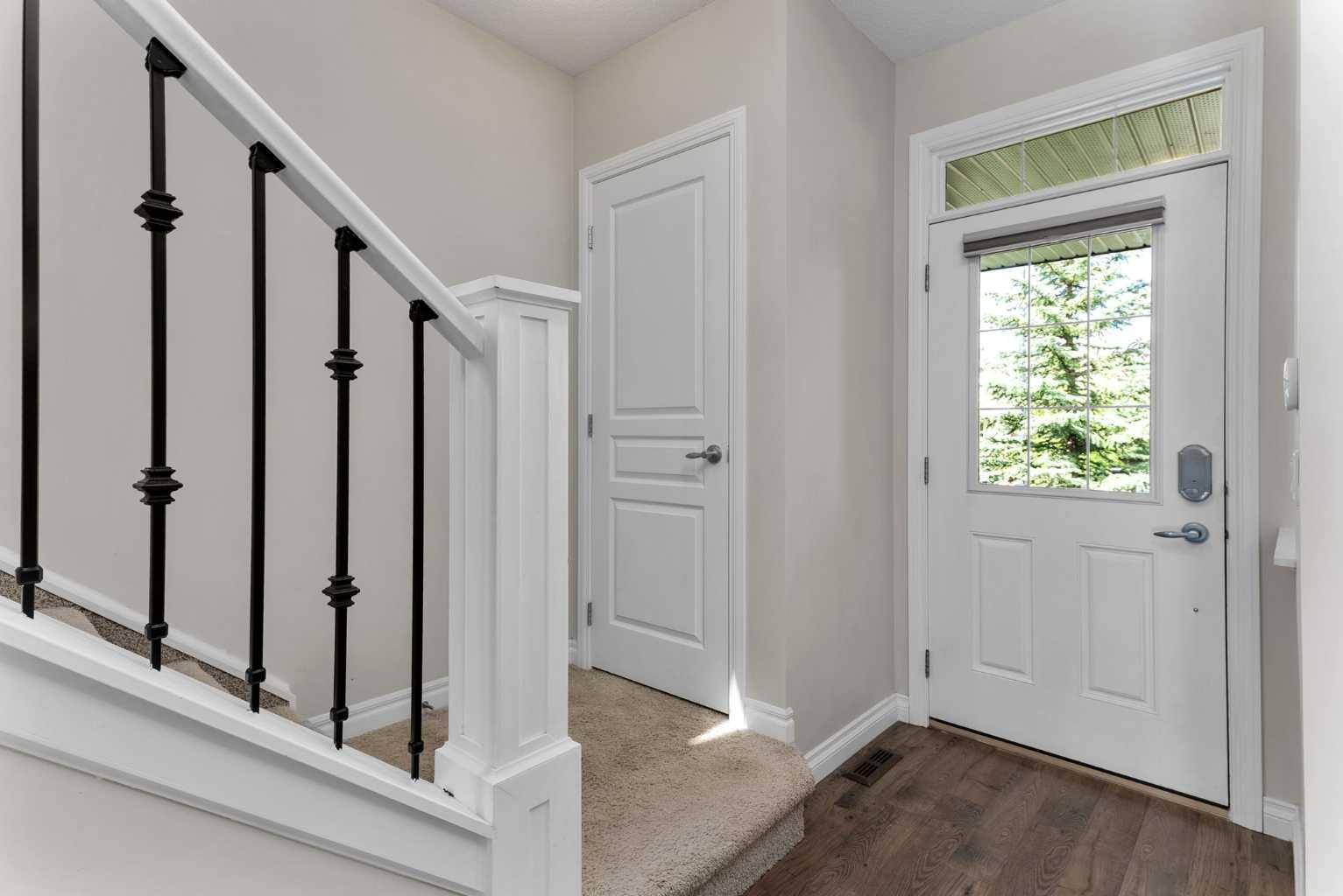 Calgary, AB T2X0W4,20 Legacy Gate Southeast